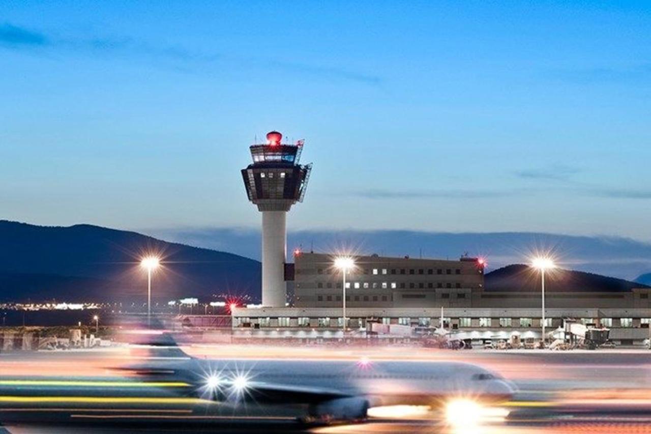 Lux House Next To The Airport Of Athens. Transport 24H Villa Ártemida Kültér fotó
